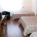 Golden Szálloda