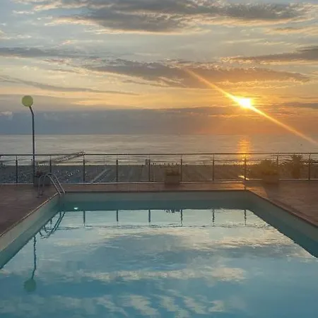 Szálloda Golden 3*